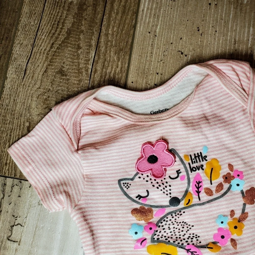 Gerber Baby Girl Pink and White Fox Onesies Bundle Size 6-9m 100% Cotton